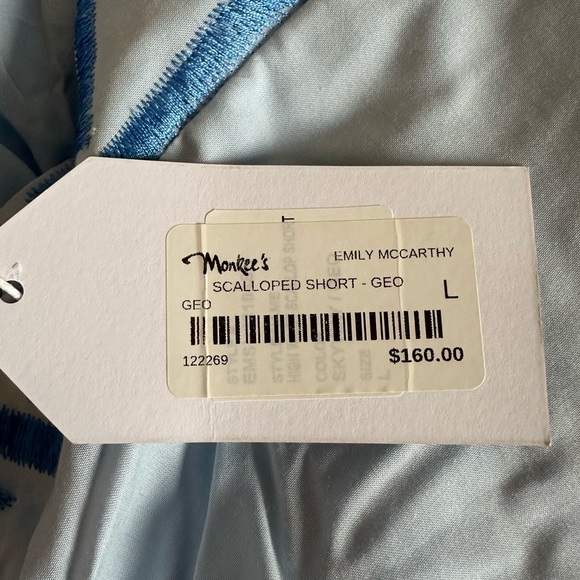 Women’s L NWT Emily McCarthy Sky Blue High Waist Scalloped Dressy Shorts - Picture 6 of 15